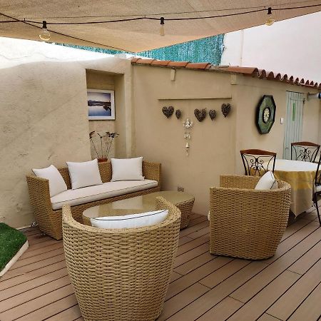 Rez-de-chaussée privatif spacieux 3* d'une villa centre ville Hyères Exterior foto
